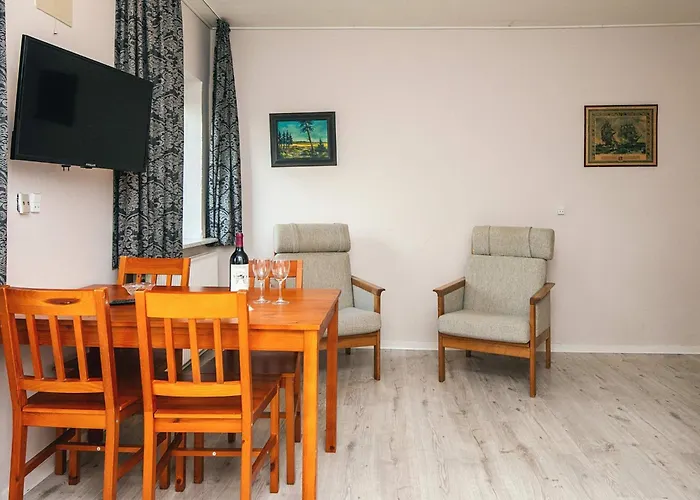 度假居 4 Person In Højer