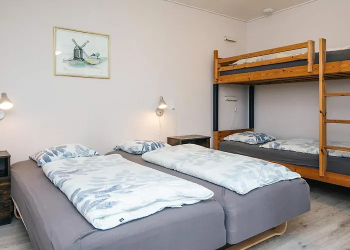 4 Person In Højer